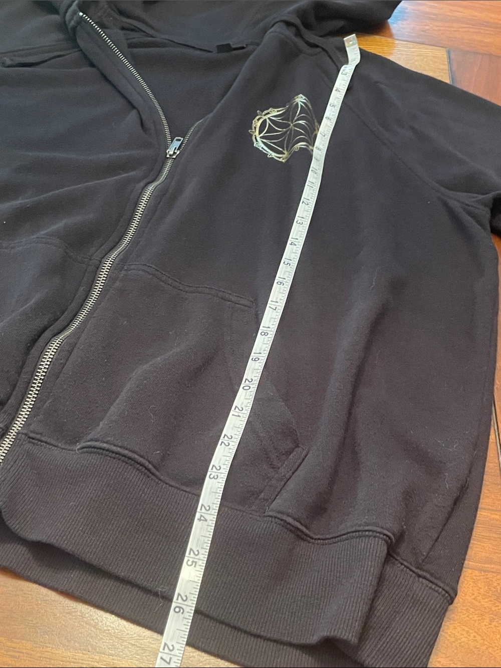 torrid Black Zip-Up Hoodie with Gold Geometric Design M62 - Picture 6 of 9